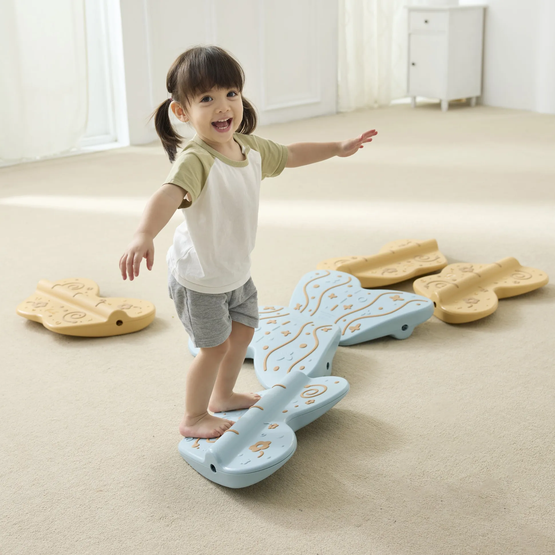 Butterfly Path Sensory Balance Stepping Stones | Dual Motion Wobble Path with Connectable Pieces