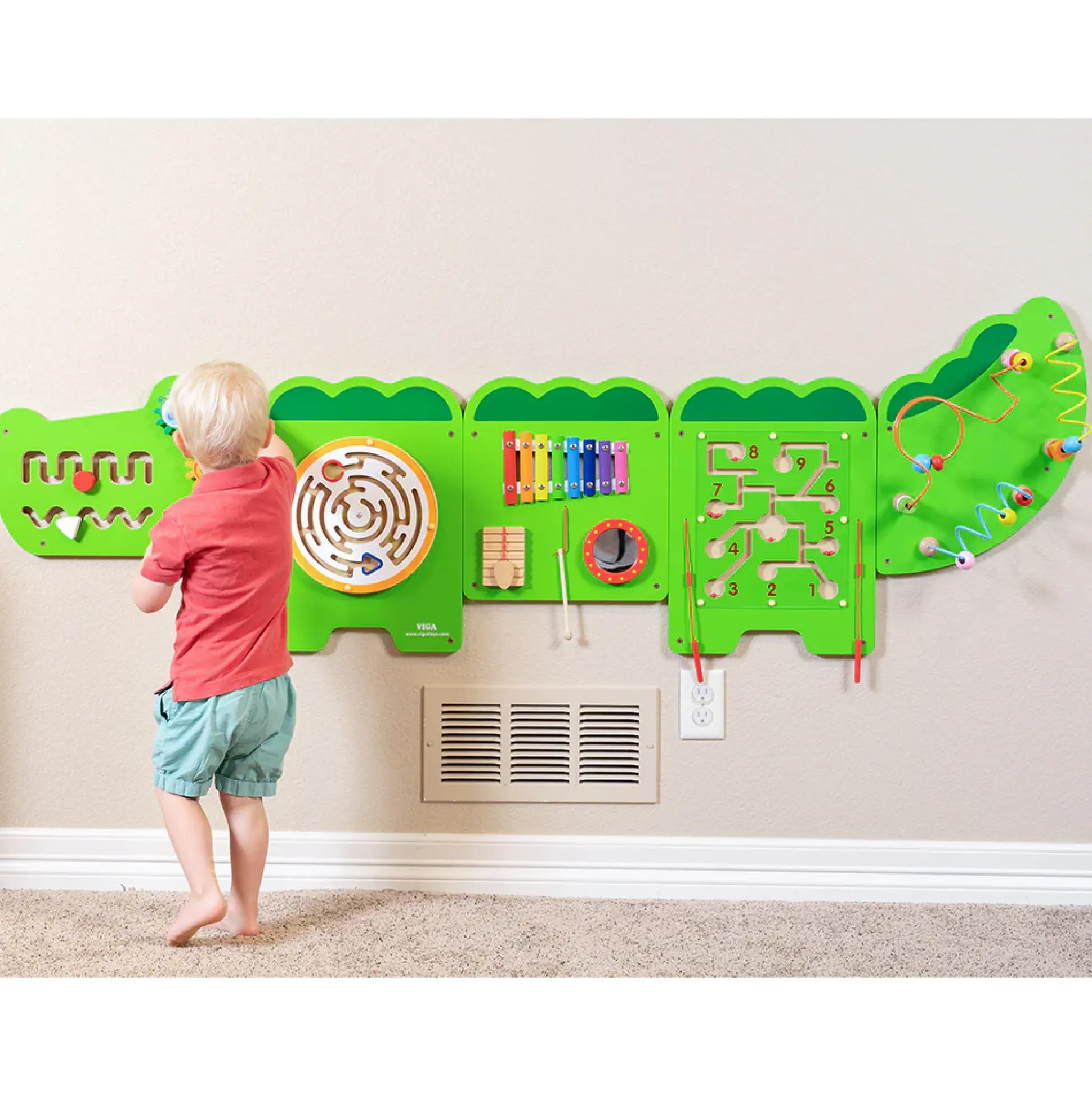 Crocodile Activity Wall Panel