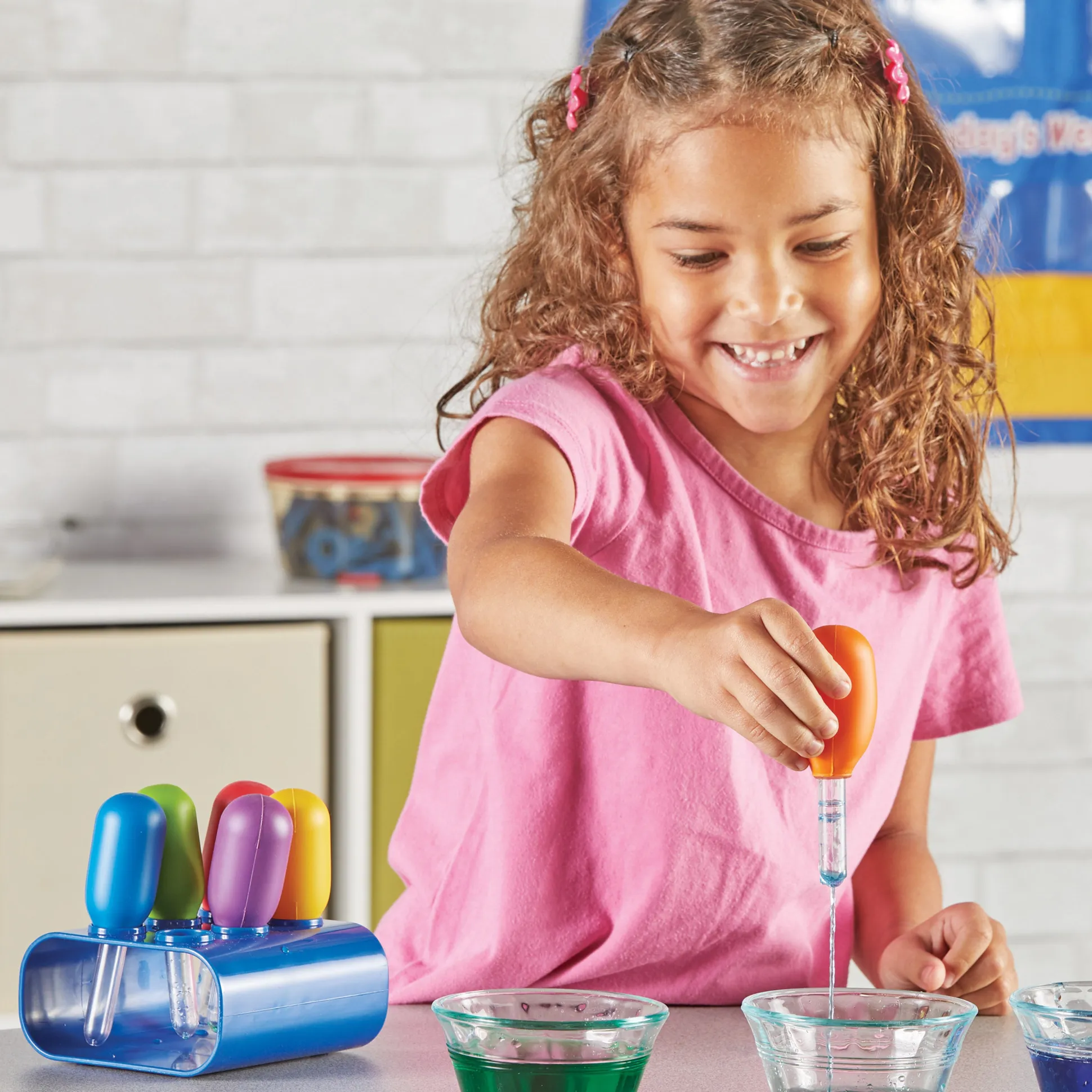 Early Science Exploration Set | Hands-On STEM Learning Tools with Beakers, Droppers & Measuring Cups