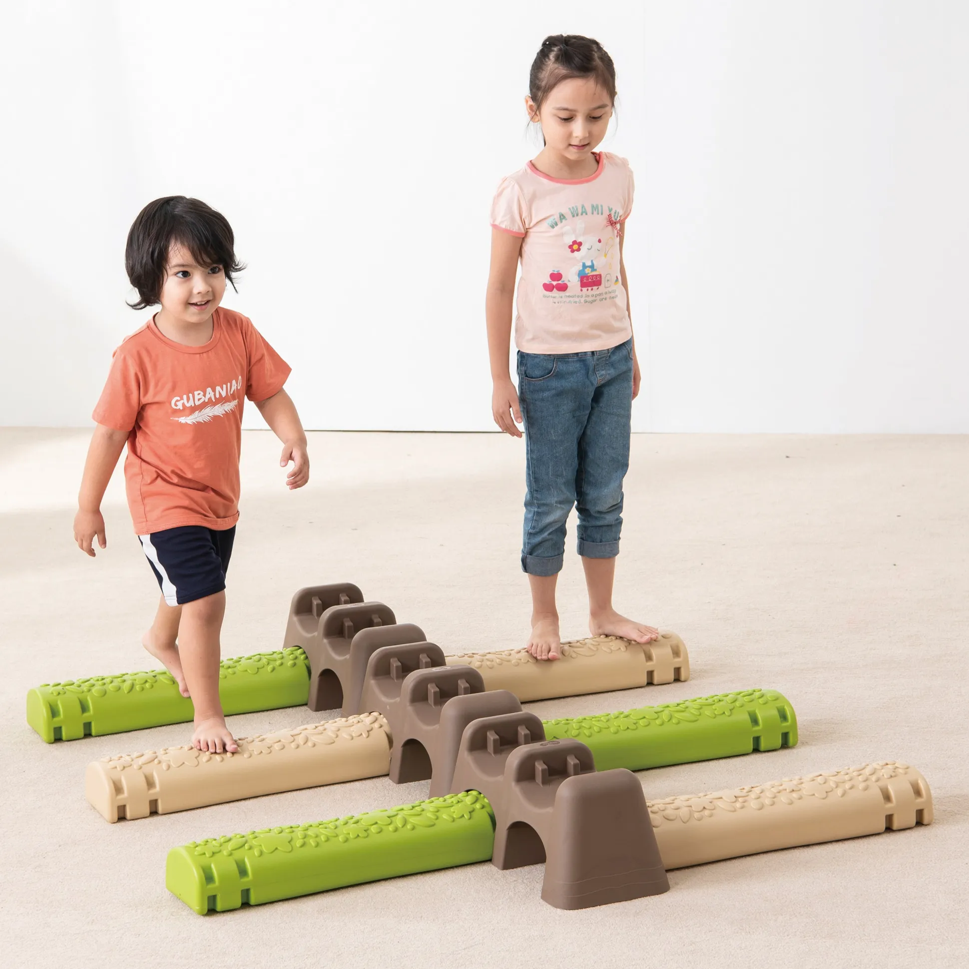 Jungle Trail Balance Logs & Bases | Gross Motor Balance Path Set with Textured Logs & Sturdy Stepping Bases