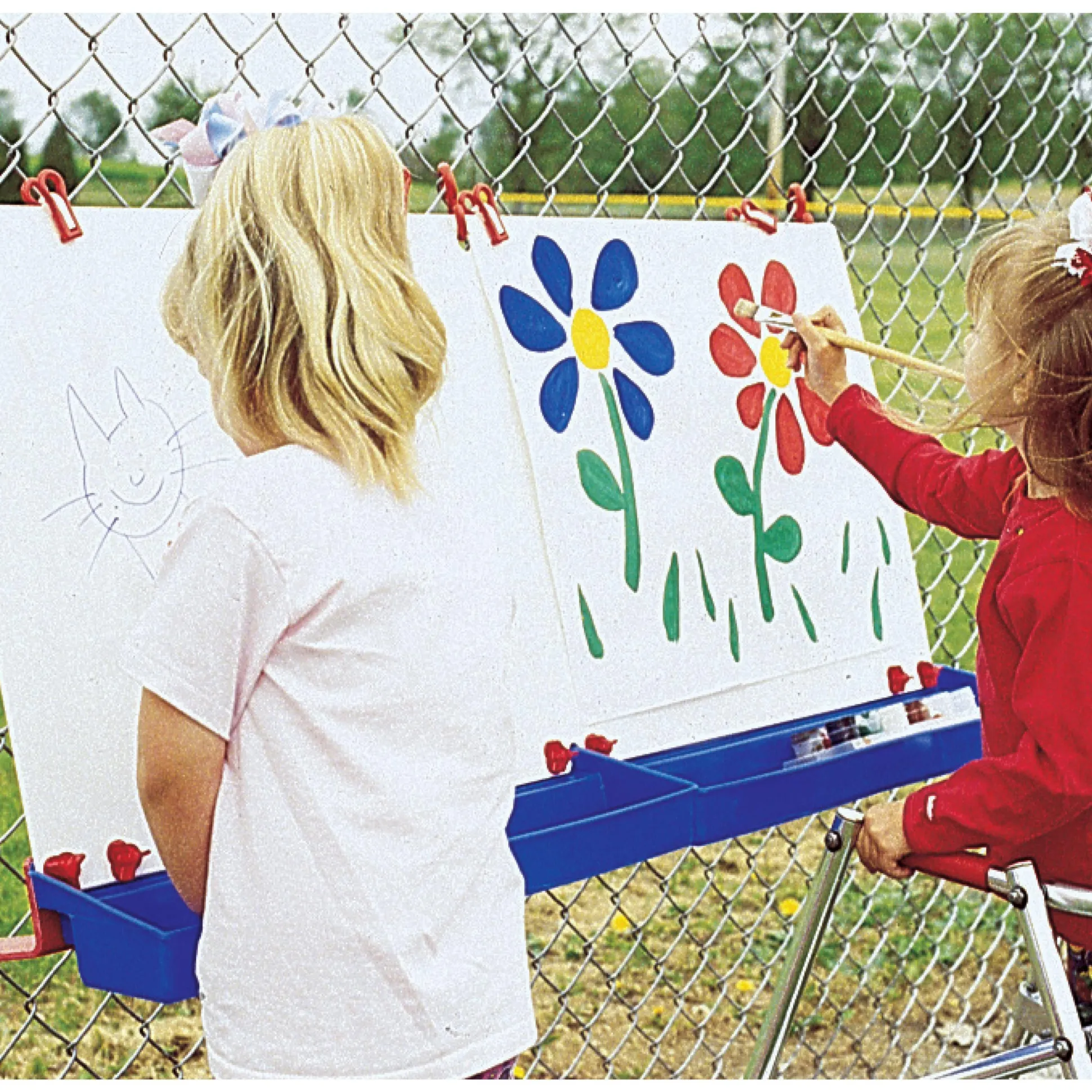 Outdoor Fence Double Easel | Weather-Resistant with Paint Trays & Clips