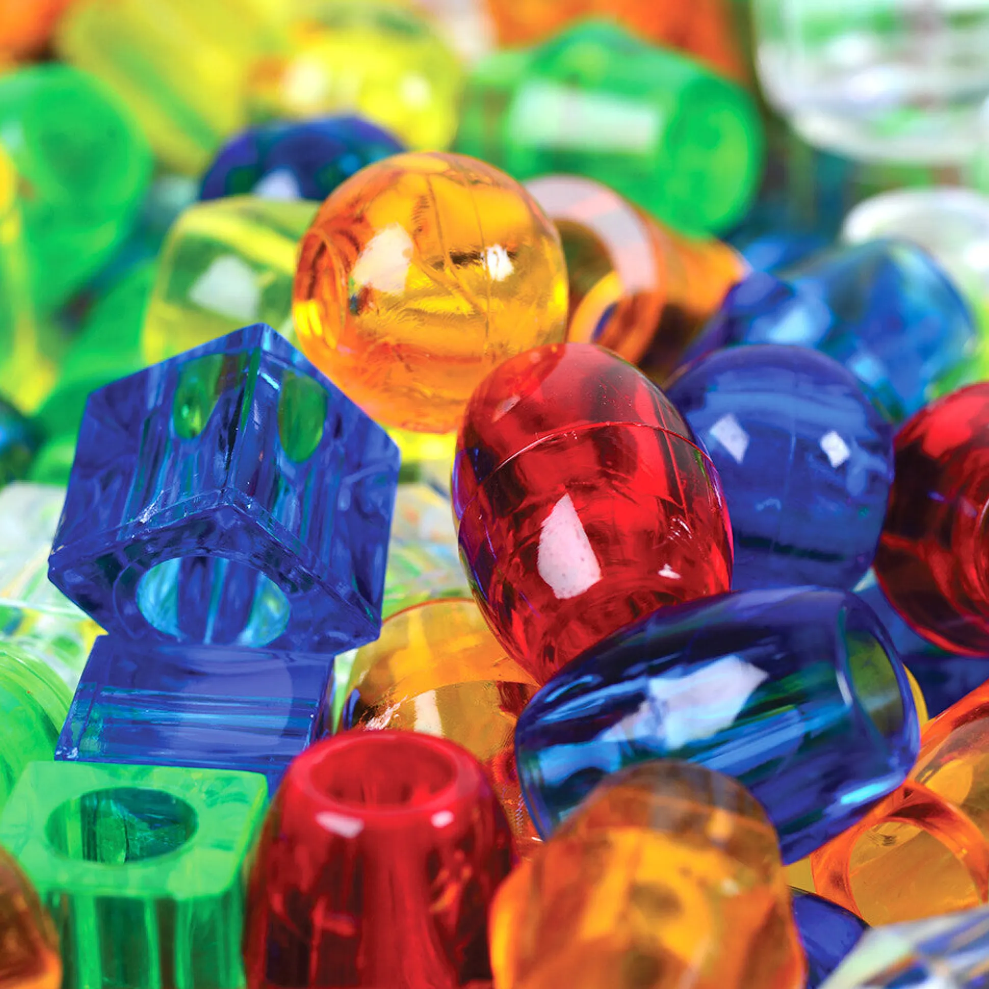 258-Piece Giant Transparent String Beads Set | 250 Light Table Lacing Beads with 8 Tipped Laces