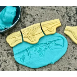 Prehistoric Fossil Dig & Build Set | 6 Dinosaur Skeletons Puzzle Kit