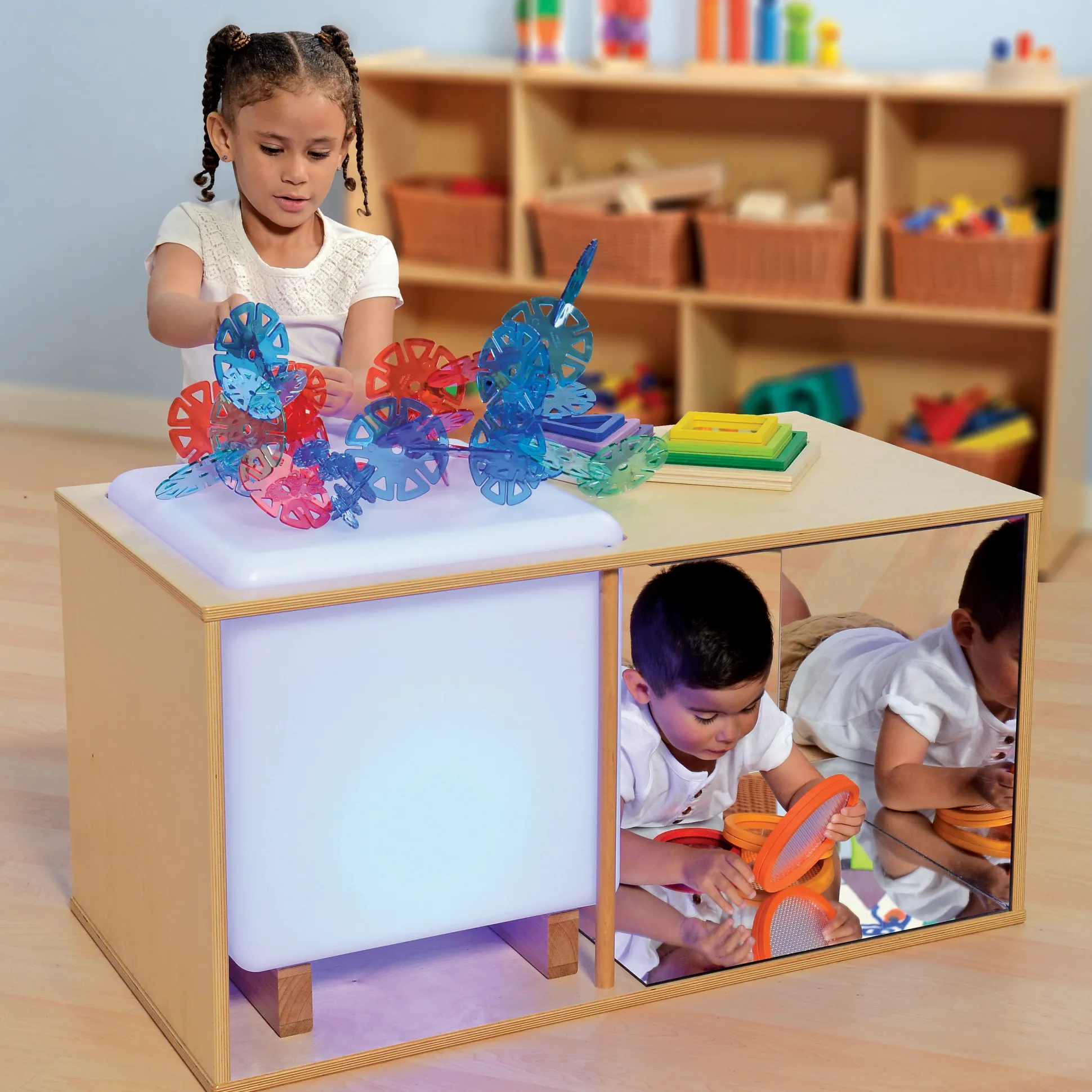 Ultimate Light Cube Studio Cabinet with 3 Mirrors