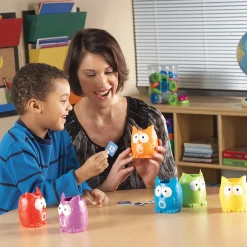 Vowel Owls™ Sorting Set